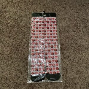 socks with “💯🏀”